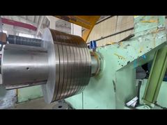 الشريط من الفولاذ المقاوم للصدأ في الملف، مطاط بارد، معالجة، قطع